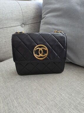 Vintage Chanel Quilted Mini Flap Bag Lambskin with GOLD CC Logo Black